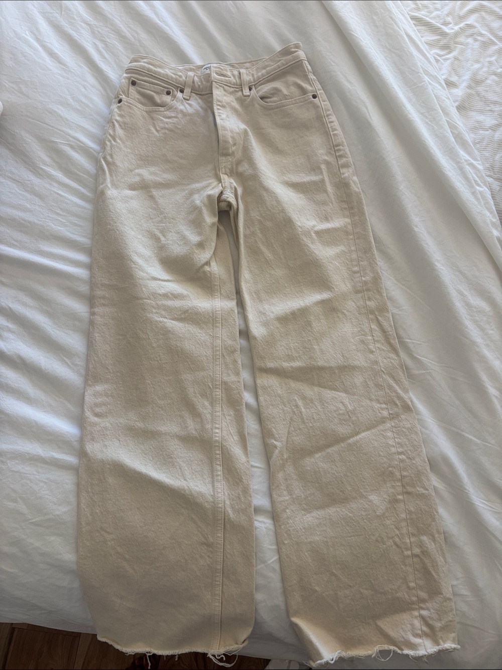 Abercrombie & Fitch High-Rise 90s Relaxed Jean
